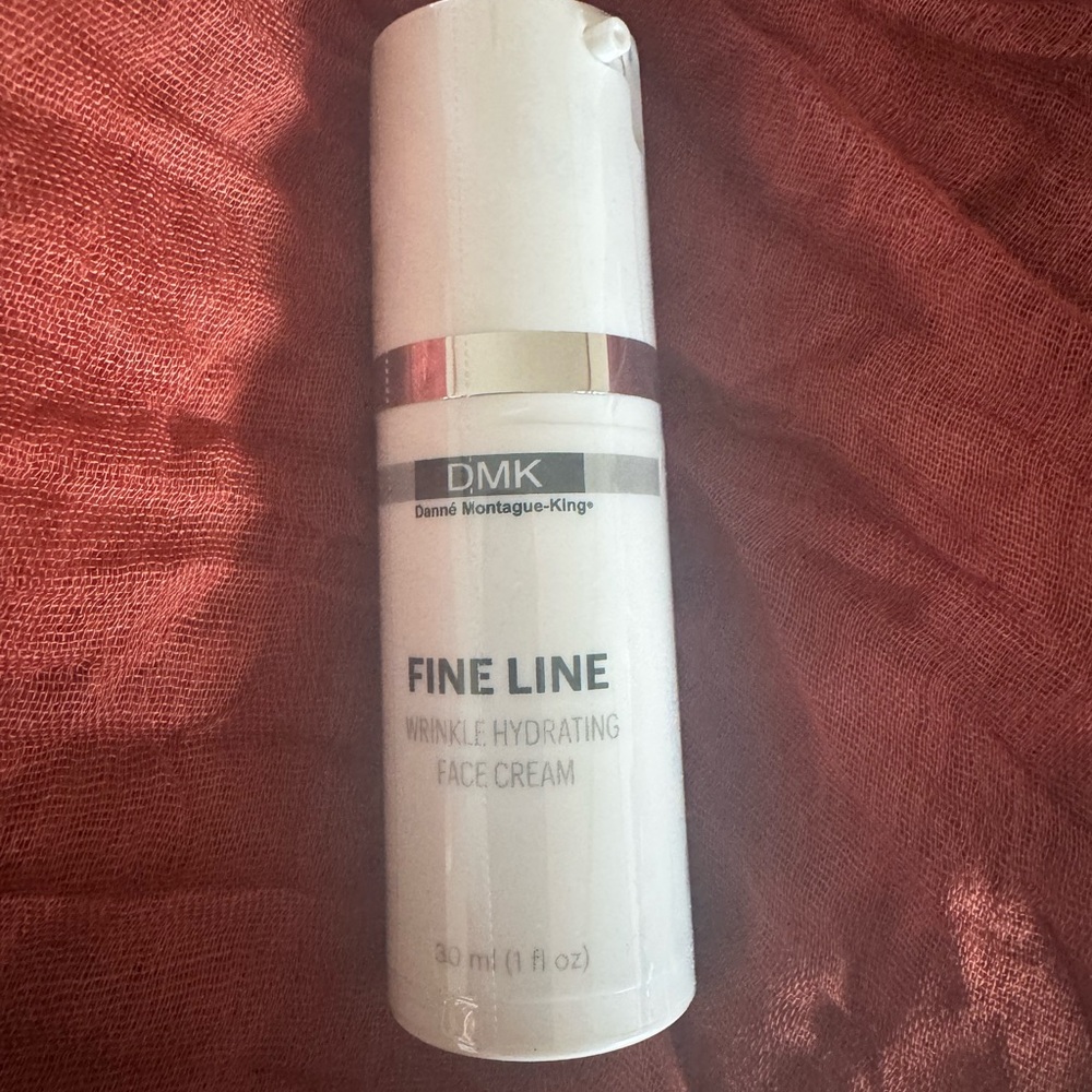 Danne Montague-King Fine Line Hydrating Face Cream - BN never opened